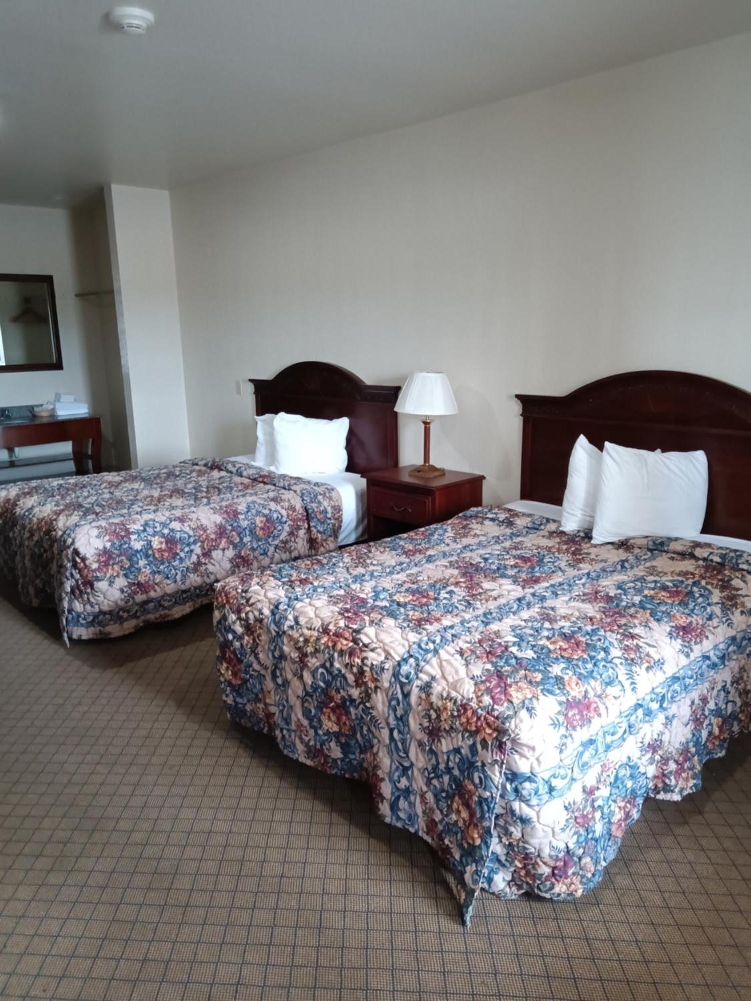Hiway Inn Express Coalgate エクステリア 写真